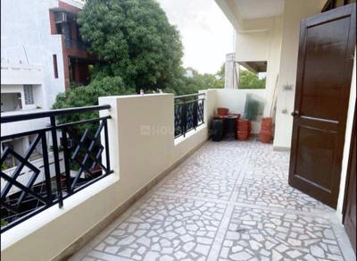 Balcony Image of 2500 Sq.ft 3 BHK Duplex for sale in Saket New Delhi for Rs. 40000000