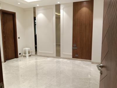 Bedroom Image of 2700 Sq.ft 4 BHK Builder Floor for sale in Kalkaji New Delhi for Rs. 75000000