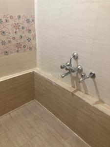 Bathroom Image of 1200 Sq.ft 3 BHK Independent House for rent in Adambakkam Chennai for Rs. 35000