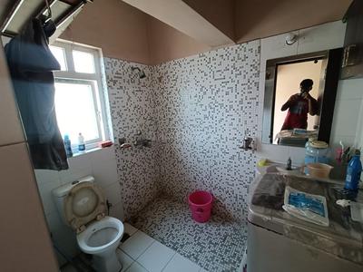 Bathroom Image of 2133 Sq.ft 3 BHK Apartment / Flat for sale in Rajarhat Kolkata for Rs. 16500000