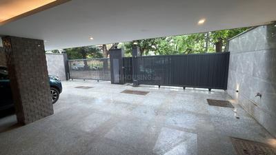 Balcony Image of 3600 Sq.ft 4 BHK Builder Floor for rent in DLF Luxury Floors, DLF Phase 1 Gurgaon for Rs. 210000
