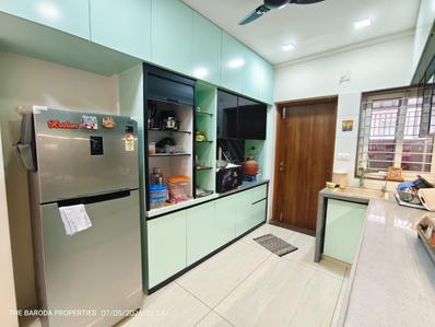 Kitchen Image of 2500 Sq.ft 5 BHK Apartment / Flat for sale in Darshanam Club Life, Undera Vadodara for Rs. 25000000