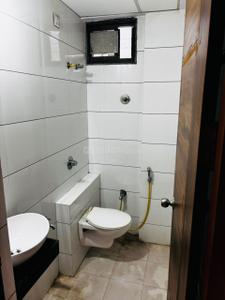 Image of 900 Sq.ft 2 BHK Apartment / Flat for sale in Ratnamani Panchmukhi Pride, Bopal, Ahmedabad for Rs. 5700000