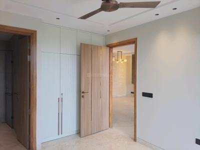 Bedroom Image of 2000 Sq.ft 4 BHK Builder Floor for sale in DLF Phase 1 Gurgaon for Rs. 42100000