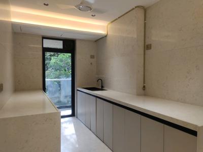 Kitchen Image of 2200 Sq.ft 3 BHK Apartment / Flat for sale in Vile Parle West Mumbai for Rs. 105000000