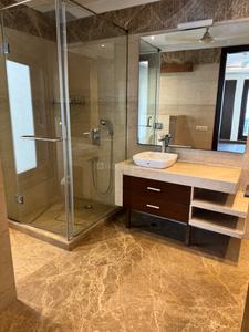 Bathroom Image of 7800 Sq.ft 6 BHK Independent House for sale in Maharani Bagh New Delhi for Rs. 580000000