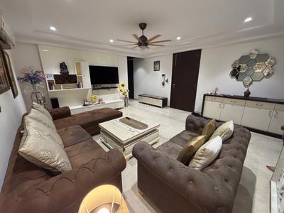 Hall Image of 2185 Sq.ft 4 BHK Builder Floor for sale in Vivek Vihar New Delhi for Rs. 34500000