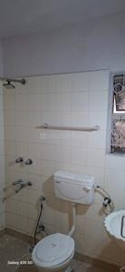 Bathroom Image of 1500 Sq.ft 3 BHK Apartment / Flat for sale in DDA Flats Sarita Vihar, Sarita Vihar New Delhi for Rs. 29500000
