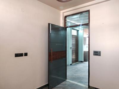 Bedroom Image of 1350 Sq.ft 3 BHK Builder Floor for sale in BPTP District, Sector 81 Faridabad for Rs. 15000000