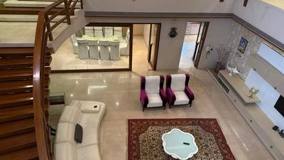 Hall Image of 13500 Sq.ft 6 BHK Villa for rent in Shantipura Ahmedabad for Rs. 400000