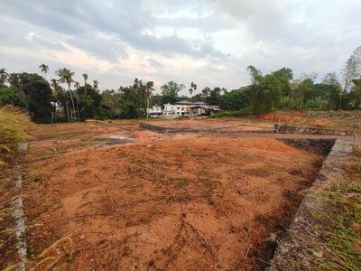 Image of 10000 Sq.ft Residential Plot / Land for sale in Mulanthuruthy, Kochi for Rs. 499000