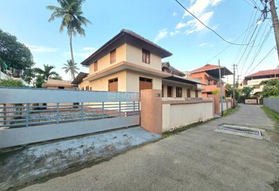 Image of 2000 Sq.ft 4 BHK Independent House for sale in Aluva, Kochi for Rs. 19500000