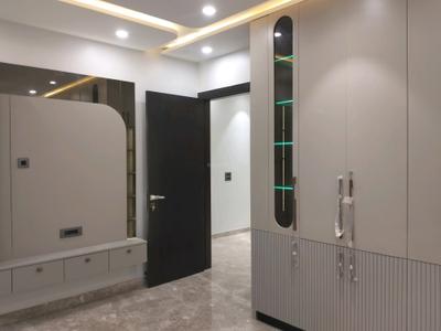 Bedroom Image of 1800 Sq.ft 3 BHK Builder Floor for sale in Vikaspuri New Delhi for Rs. 34000000