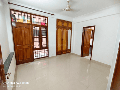 Bedroom Image of 2600 Sq.ft 3.5 BHK Independent House for rent in Sector 52 Gurgaon for Rs. 70000