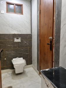 Common Bathroom Image of 1300 Sq.ft 4 BHK Apartment / Flat for sale in Sector 15 Dwarka New Delhi for Rs. 12500000