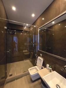 Bathroom Image of 1717 Sq.ft 4 BHK Apartment / Flat for sale in Rustomjee Crown, Prabhadevi Mumbai for Rs. 100000000
