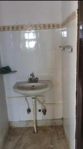 Bathroom Image of 1400 Sq.ft 4 BHK Builder Floor for rent in Harmu Ranchi for Rs. 25000