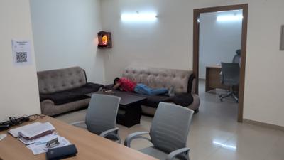 Living Room Image of 3000 Sq.ft 4 BHK Apartment / Flat for sale in Amrapali Heartbeat City IV, Sector 107 Noida for Rs. 35500000