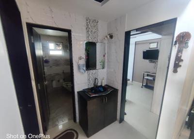 Bathroom Image of 1855 Sq.ft 3 BHK Apartment / Flat for sale in Goyal Complex, Vastrapur Ahmedabad for Rs. 12000000