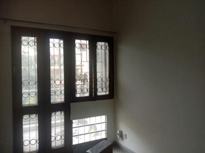 Bedroom Image of 2000 Sq.ft 3 BHK Apartment / Flat for rent in Vasant Kunj New Delhi for Rs. 75000