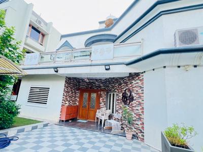 Image of 3600 Sq.ft 4 BHK Independent House for rent in Shyamal, Ahmedabad for Rs. 170000