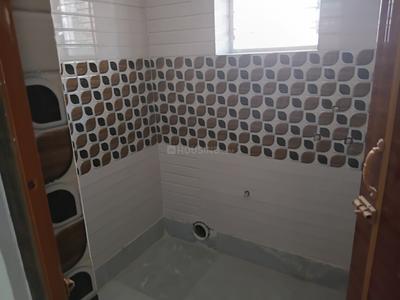 Bathroom Image of 700 Sq.ft 2 BHK Apartment / Flat for sale in Garfa Kolkata for Rs. 3800000