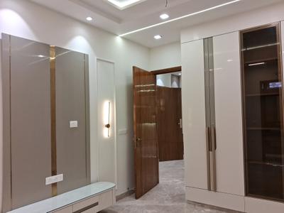 Bedroom Image of 1800 Sq.ft 3 BHK Builder Floor for sale in Paschim Vihar New Delhi for Rs. 33500000