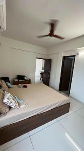 Bedroom Image of 2200 Sq.ft 3 BHK Apartment / Flat for sale in Dev Solitaire, Prahlad Nagar Ahmedabad for Rs. 14000000
