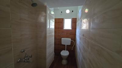Space Town Bathroom One 3