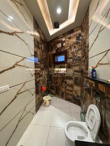 Bathroom Image of 1500 Sq.ft 3 BHK Builder Floor for rent in Krishna Colony Bhiwani for Rs. 22000