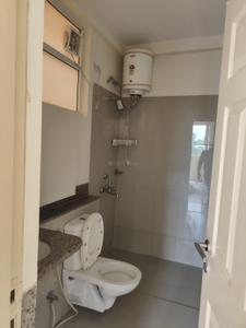 Image of 1750 Sq.ft 4 BHK Builder Floor for rent in Emaar Emerald Hill, Sector 65, Gurgaon for Rs. 59500