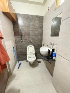 Bathroom Image of 950 Sq.ft 3 BHK Apartment / Flat for sale in Bhayli Vadodara for Rs. 4400000