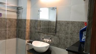 Bathroom Image of 550 Sq.ft 1 BHK Apartment / Flat for sale in Premium Kings Residency, Rajpur Dehradun for Rs. 6800000