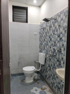 Common Bathroom Image of 750 Sq.ft 2 BHK Apartment / Flat for sale in Kambakshpur Noida for Rs. 3083600