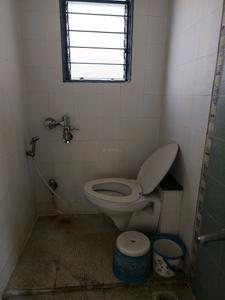 Common Bathroom Image of 1250 Sq.ft 2 BHK Apartment / Flat for sale in Magarpatta Iris by Magarpatta City, Magarpatta City Pune for Rs. 16000000