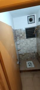 Bathroom Image of 900 Sq.ft 2 BHK Apartment / Flat for rent in Abdullapuram Kanchipuram for Rs. 11000
