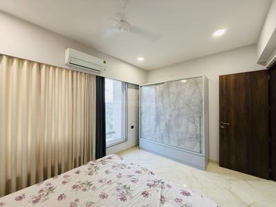 Bedroom Image of 1600 Sq.ft 3 BHK Apartment / Flat for rent in Radhe Infinity, Kudasan Gandhinagar for Rs. 46000