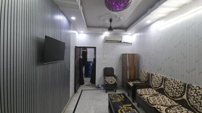 Living Room Image of 700 Sq.ft 2 BHK Apartment / Flat for rent in Pitampura New Delhi for Rs. 28000