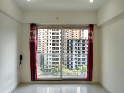 Living Room Image of 550 Sq.ft 1 BHK Apartment / Flat for rent in Hiranandani Solitaire, Thane West Thane for Rs. 35000