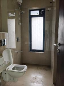 Bathroom Image of 1040 Sq.ft 3 BHK Apartment / Flat for sale in Arkade Aura, Santacruz West Mumbai for Rs. 65000000