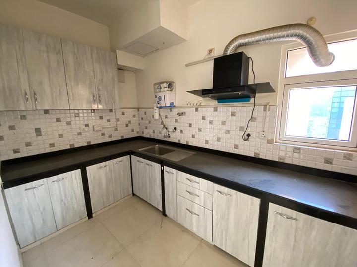 Mani Casa 2 Main Image 1