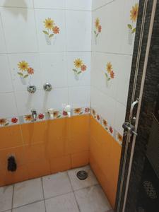 Bathroom Image of 1000 Sq.ft 3 BHK Independent House for sale in Kamta Lucknow for Rs. 7500000