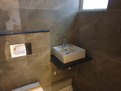 Bathroom Image of 1522 Sq.ft 3 BHK Apartment / Flat for sale in MG Signature Homes, Jagatpura Jaipur for Rs. 6200000