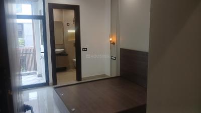 Bedroom Image of 1750 Sq.ft 4 BHK Apartment / Flat for sale in Indirapuram Ghaziabad for Rs. 18850000
