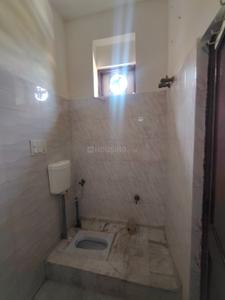 Bathroom Image of 1800 Sq.ft 2.5 BHK Independent House for rent in Hisar Tehsil Hisar for Rs. 15000