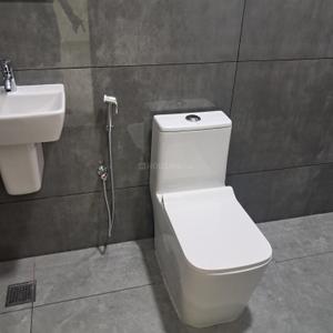 Bathroom Image of 3200 Sq.ft 6 BHK Independent House for sale in Kallattumukku Thiruvananthapuram for Rs. 26900000