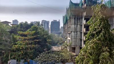 Balcony Image of 2150 Sq.ft 3.5 BHK Apartment / Flat for sale in Dheeraj Realty Serenity, Santacruz West Mumbai for Rs. 83000000