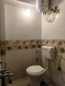 Bathroom Image of 900 Sq.ft 2 BHK Apartment / Flat for rent in Yelahanka New Town Bengaluru for Rs. 16000