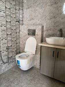Common Bathroom Image of 2700 Sq.ft 4 BHK Builder Floor for sale in Palam Vihar Gurgaon for Rs. 29500000