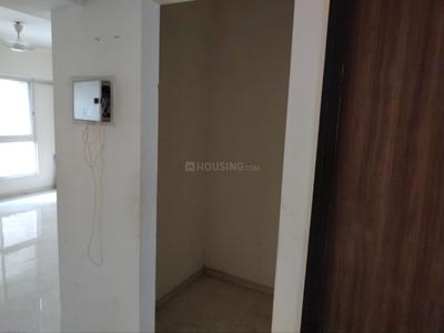 Image of 1100 Sq.ft 3 BHK Apartment / Flat for rent in Lodha Amara, Kolshet, Thane for Rs. 55000